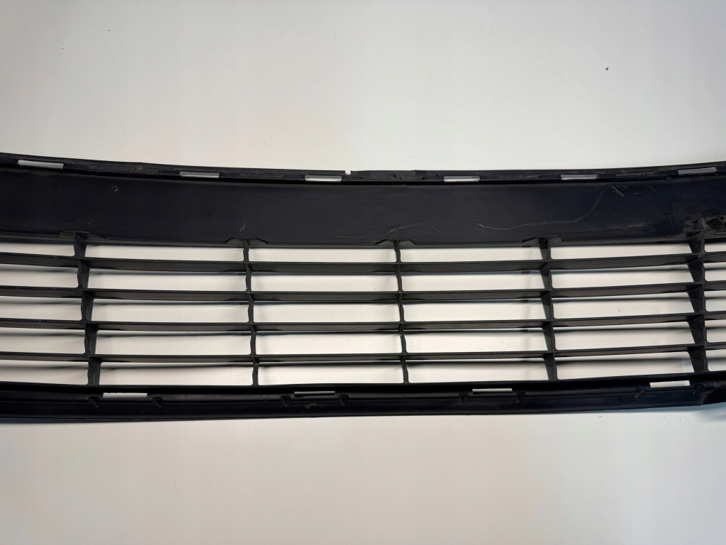 фото №8, Решётка бампера средняя toyota yaris iii