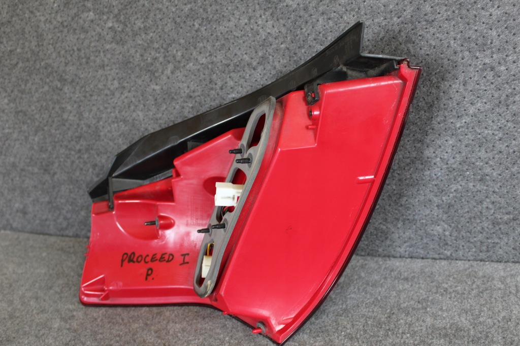 фото №4, Лампа правий задня kia pro ceed 2006-2012 r