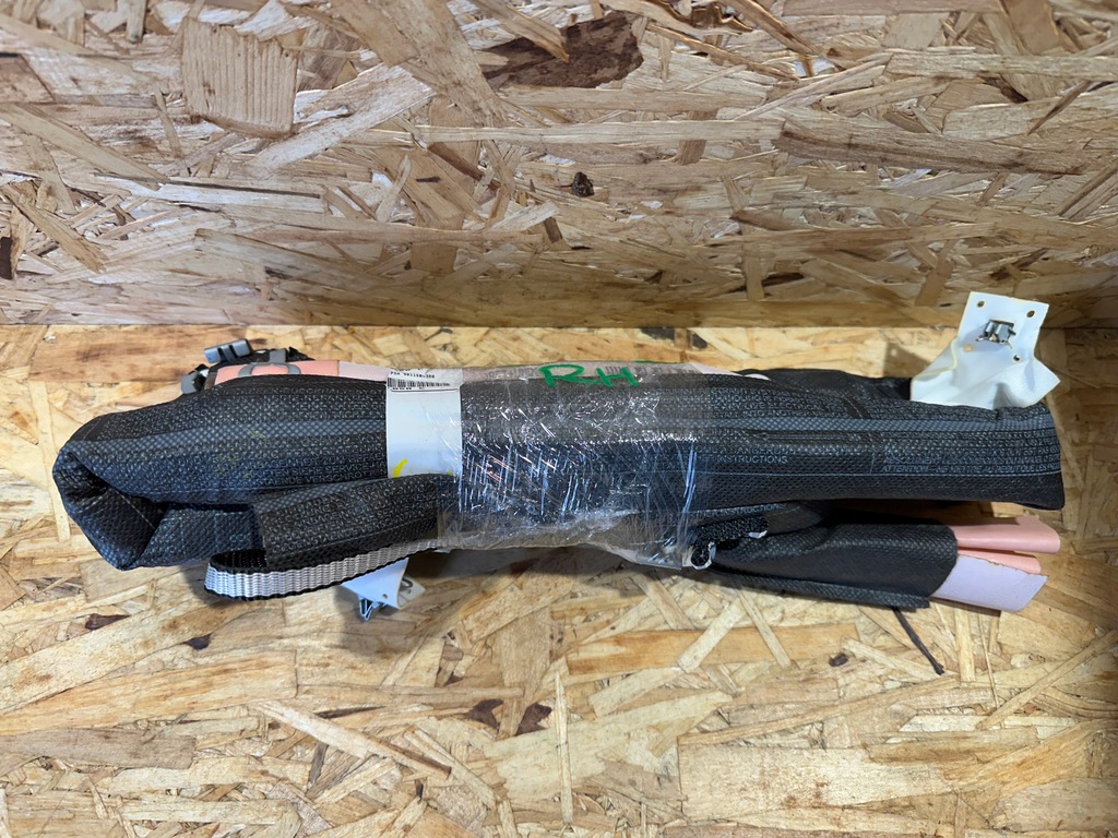 фото №1, Шторка безопасности правая peugeot 3008 ii