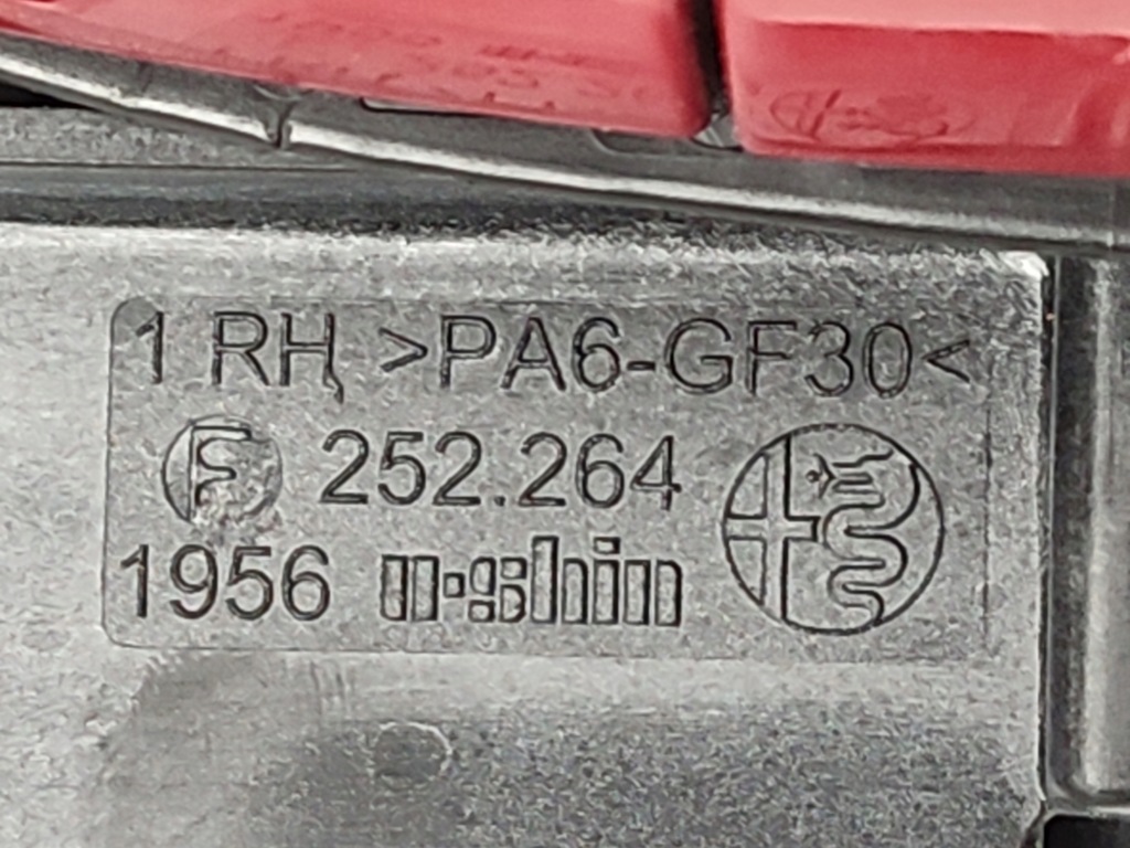 фото №10, Ручка правая дверь правый задняя czerwona 414 alfa romeo stelvio giulia