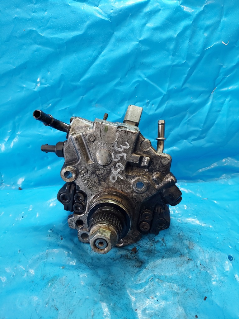 фото №1, Насос впрыскная mercedes w639 2.2 cdi a6510701201