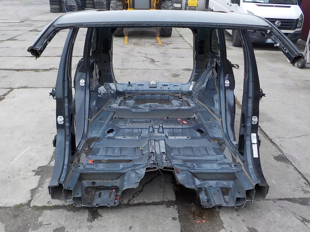 фото №1, Grand cherokee wk2 четверть задняя левая правая крыша