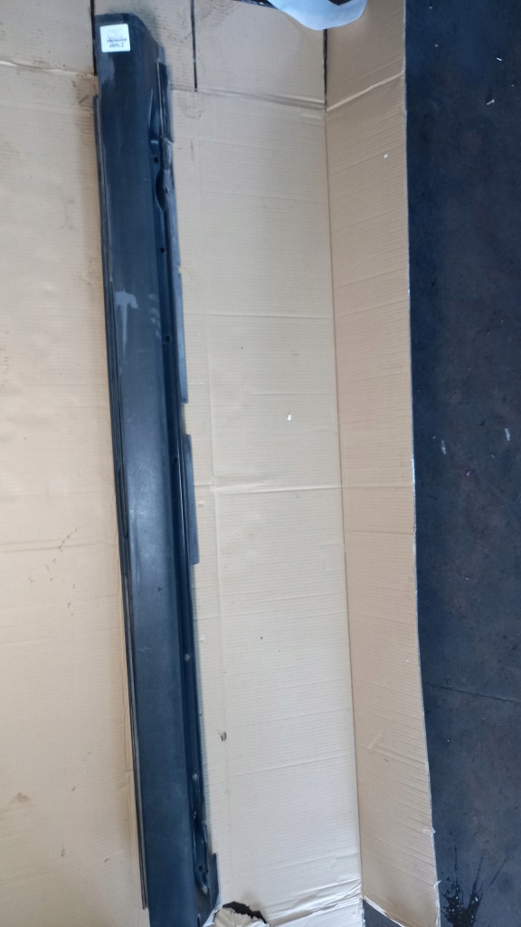 фото №1, Молдинг порог правая 9151708 volvo s80 i 98-06r