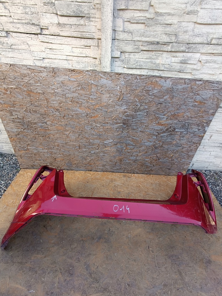 фото №1, Бампер задняя toyota prius iv 2015- bez отверстий