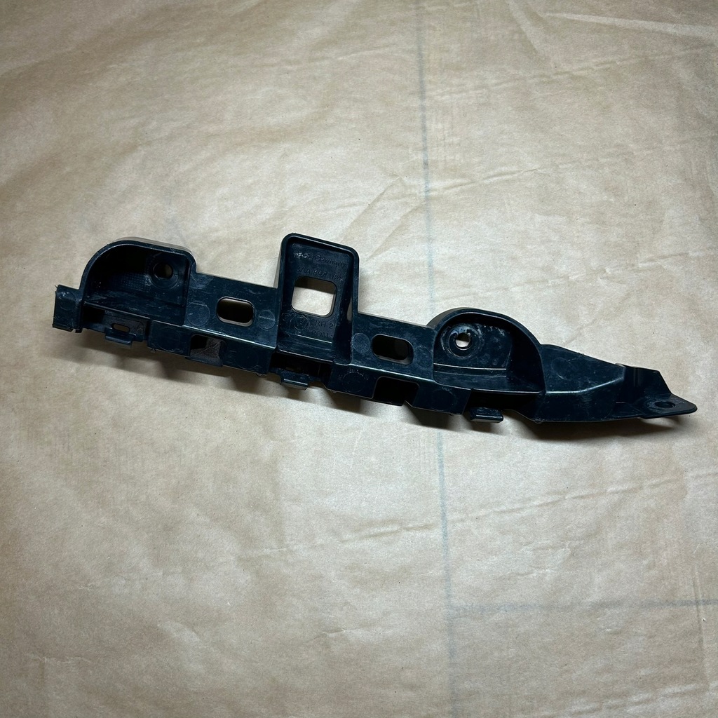 фото №1, Направляющая бампера правый перед vw passat b7