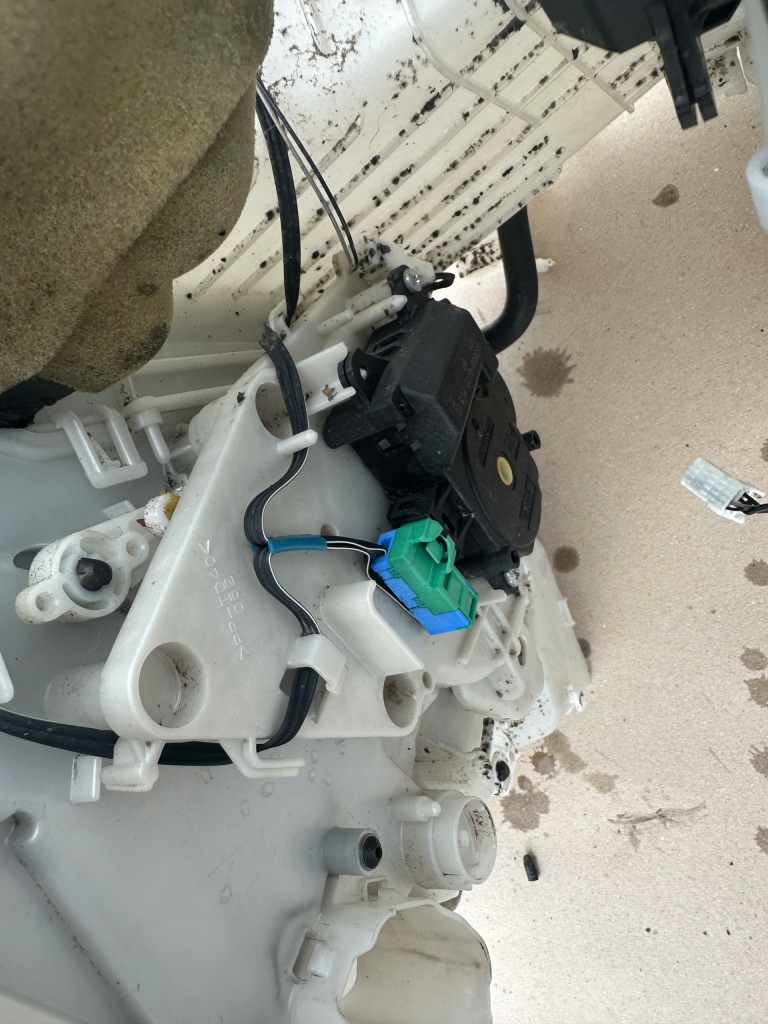 фото №6, Toyota land cruiser 150 отопитель воздуходувка вентилятор kpl