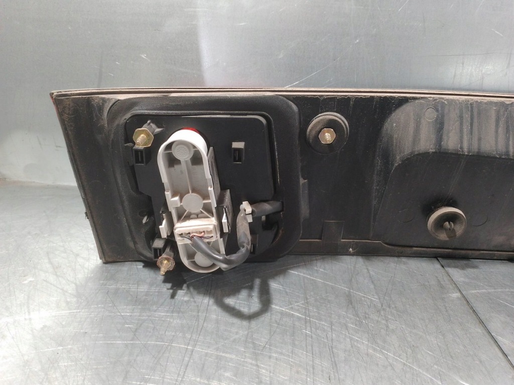 Накладка крышки volvo v40 95-04 285800 30887332 Недорого