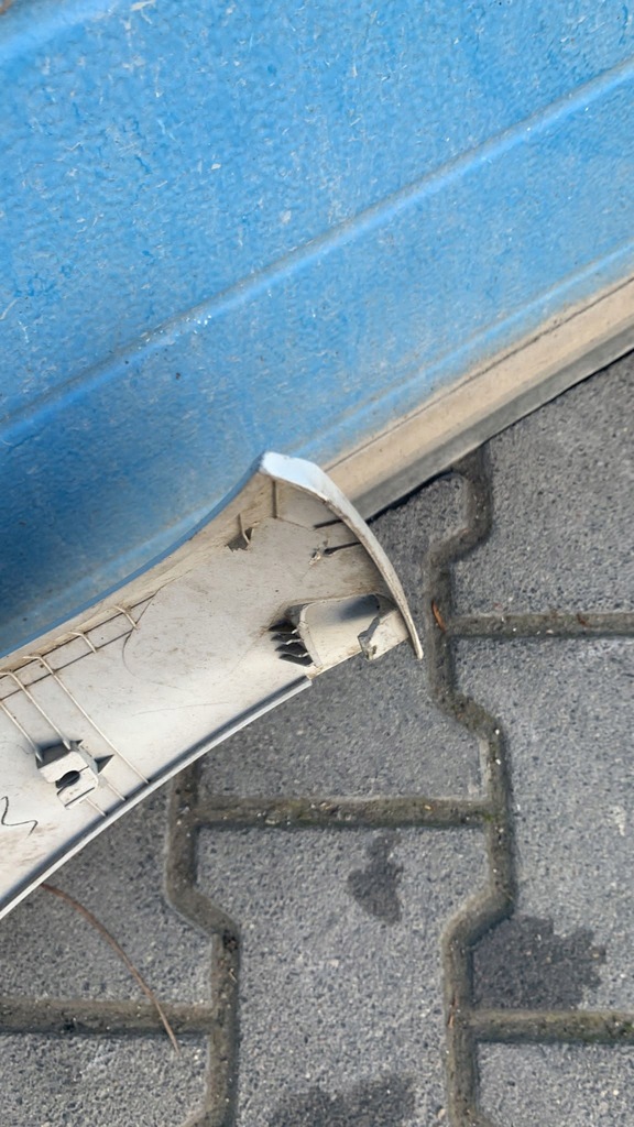 фото №4, Hyundai ix35 2011- накладка крышки задняя задняя