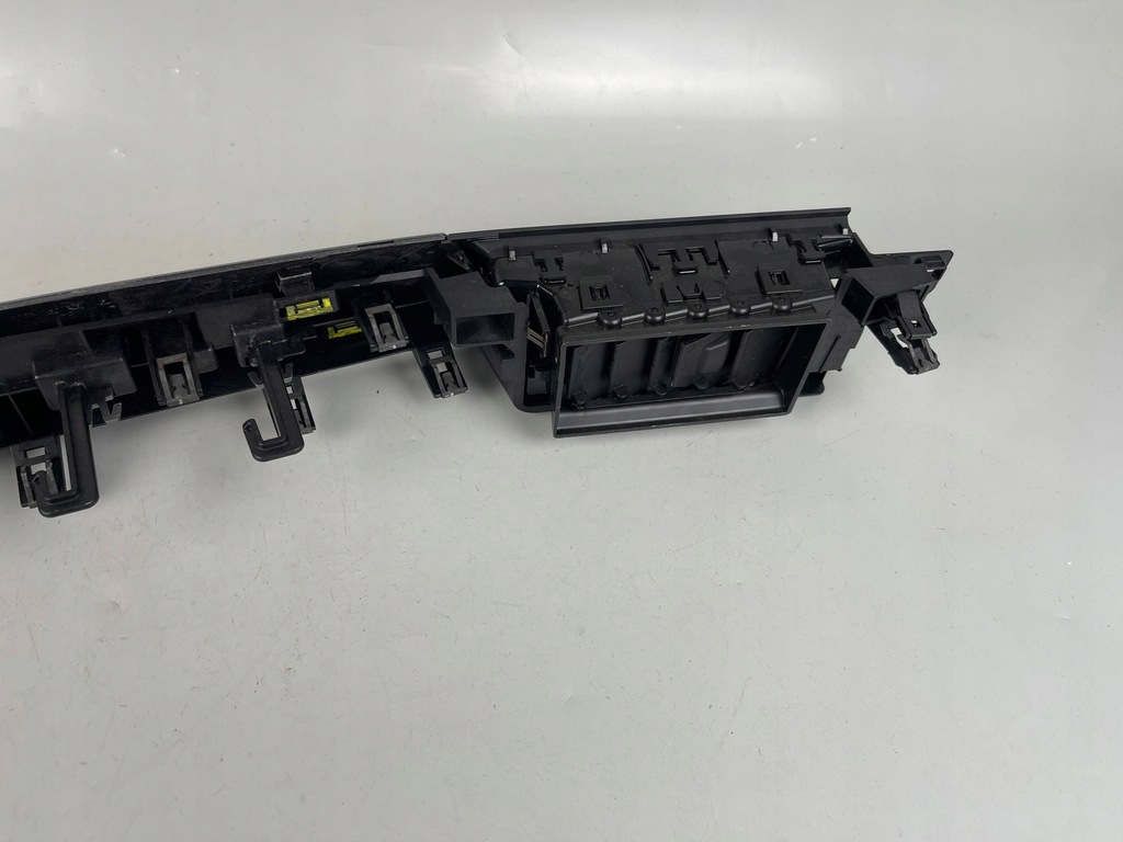 фото №9, Renault captur ii 2023 рамка панели приборной панели