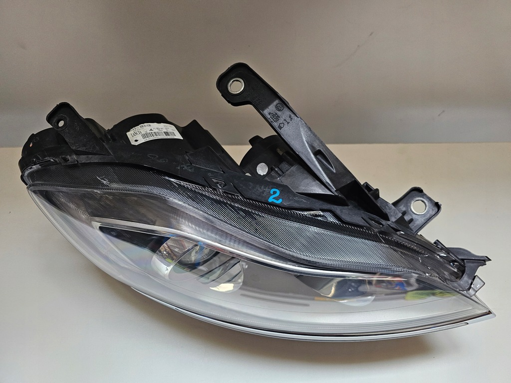 фото №8, Лампа правая передняя lancia delta led 00518763440