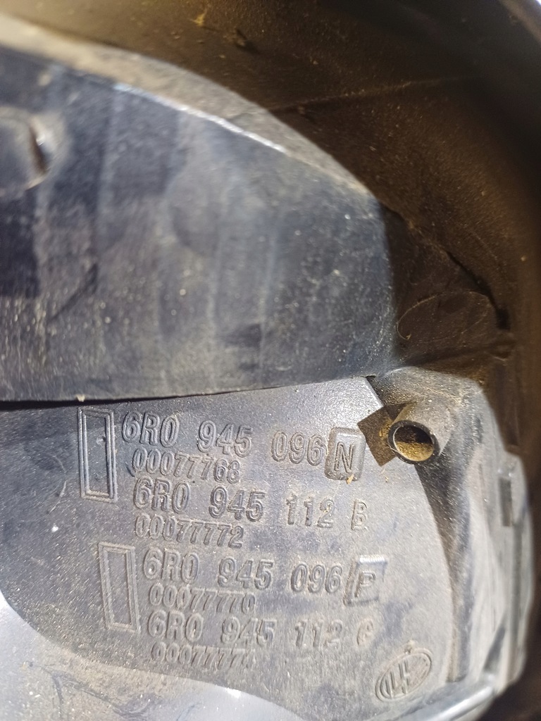 фото №7, Лампа правая задняя vw polo v 6r nr. 6r0945096n