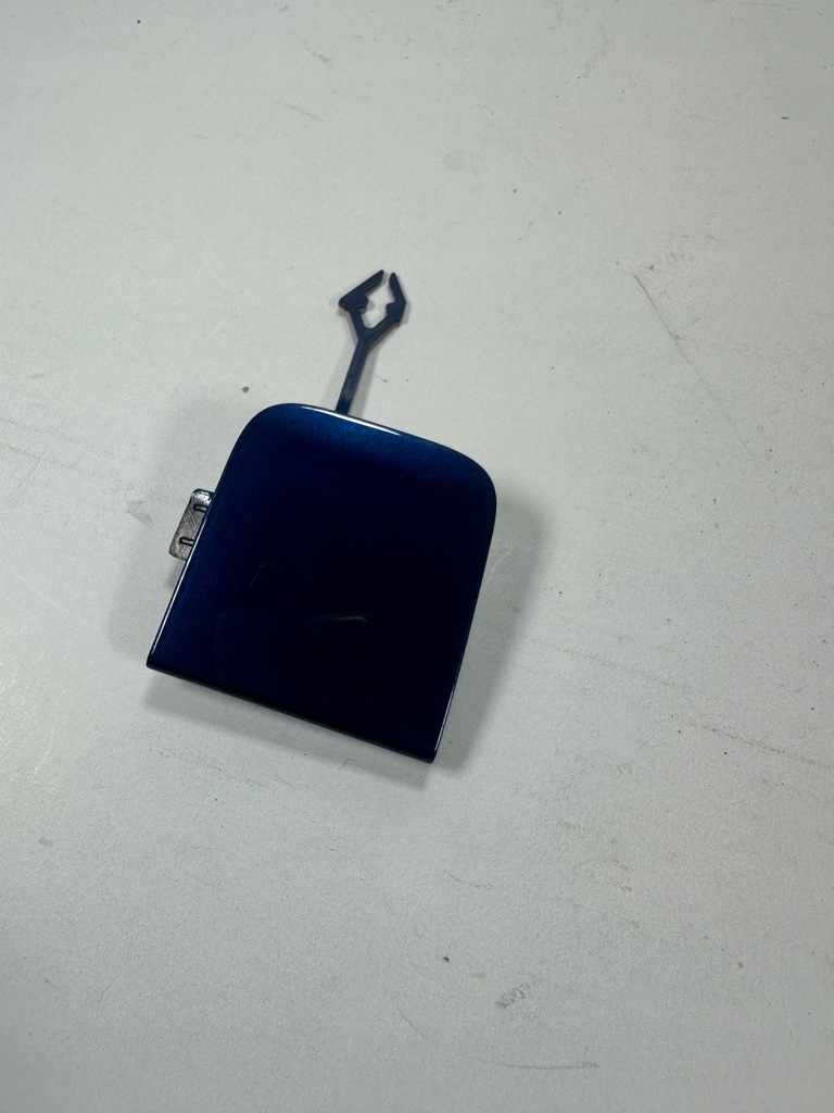 фото №1, Clio v заглушка фаркоп бампера задняя 511654335r