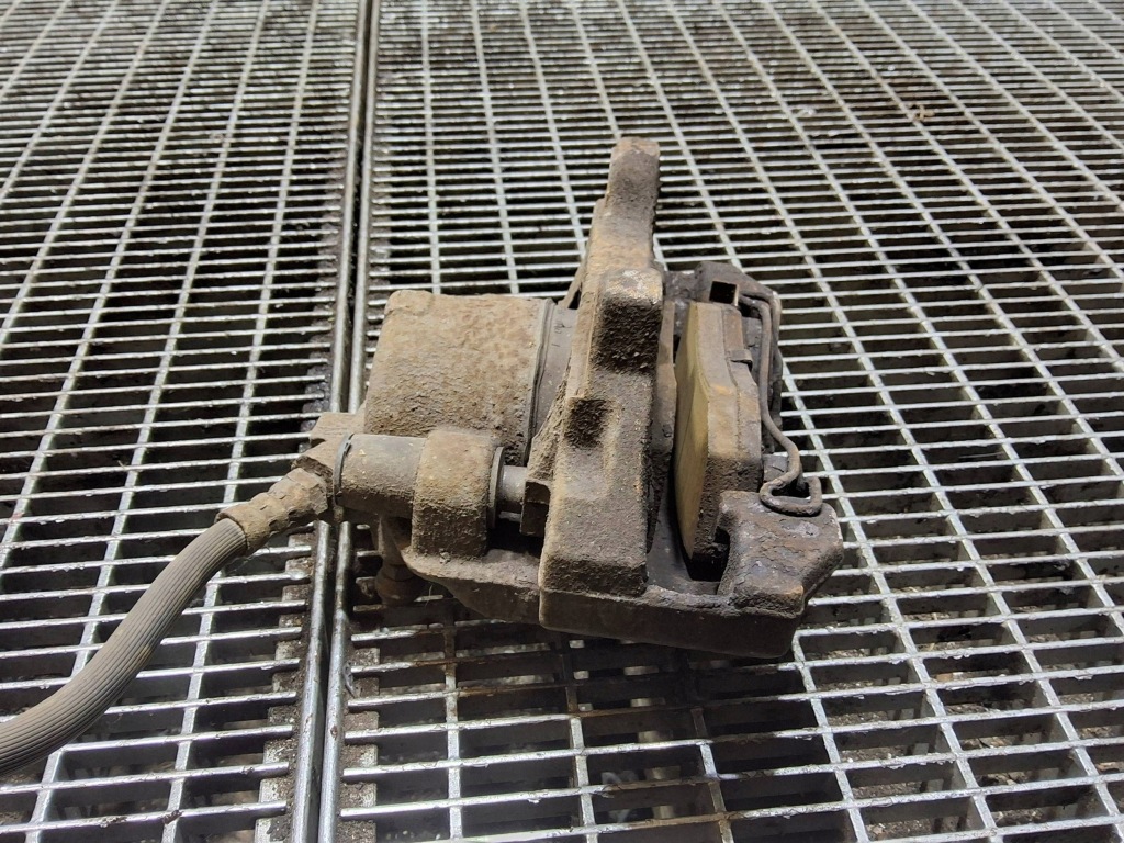 фото №7, Суппорт тормозной передний перед сторона левая fiat panda iii