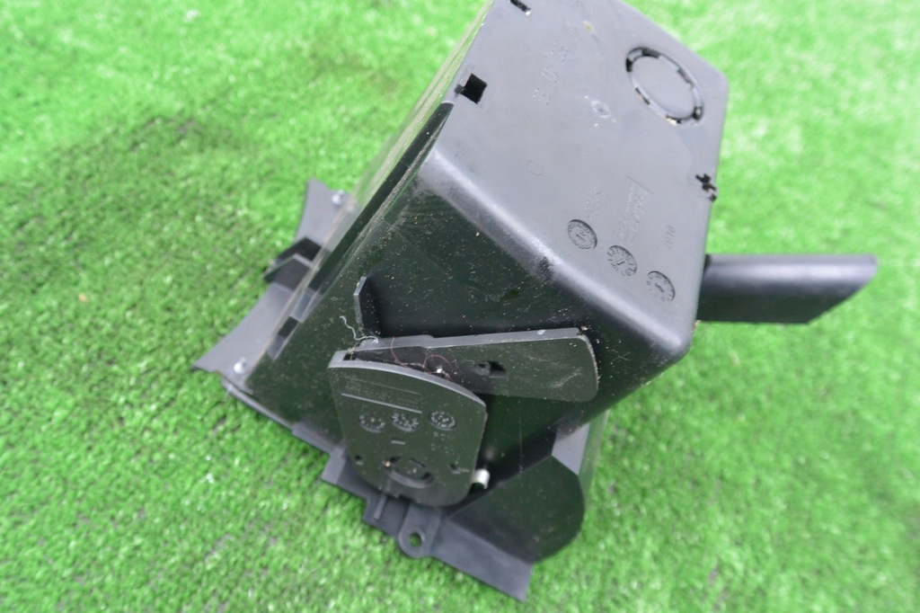 фото №5, Пепельница бардачок mercedes w211 avantgarde