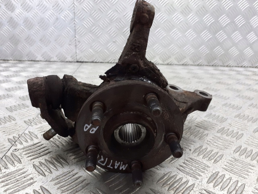 фото №2, Поворотний кулак ступиця правий перед toyota matrix 1.8 vvti