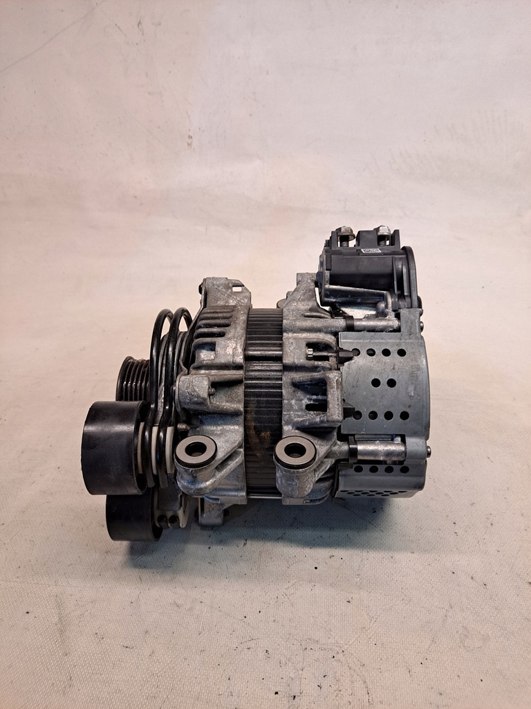 фото №4, Генератор volvo xc40 2.0b 32300720