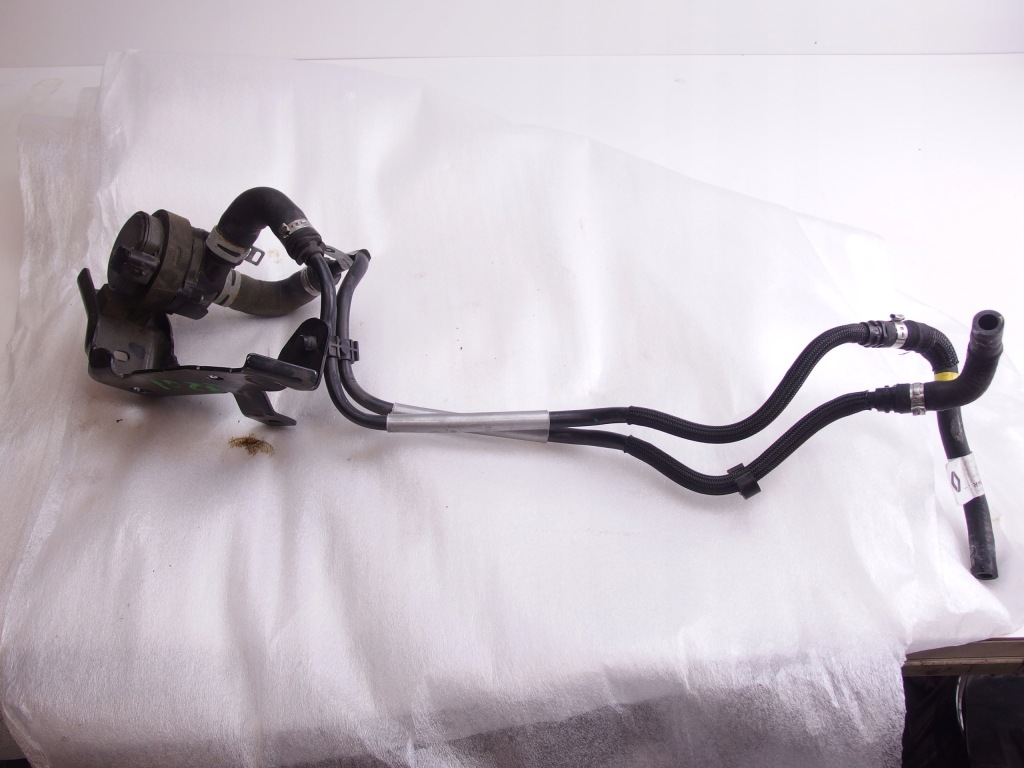 фото №1, Renault clio v 1.0 tce насос водяная провода водяные