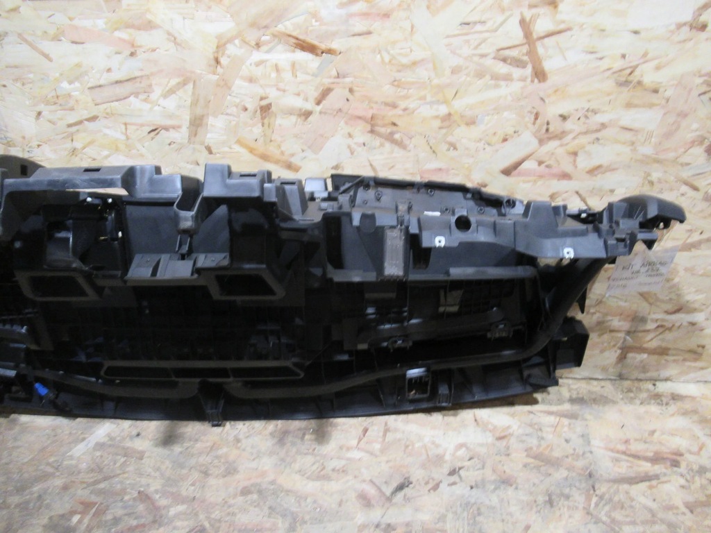 фото №6, Панель приладів консоль renault trafic iii 14-