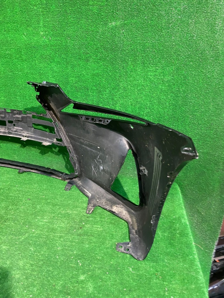 Бампер передний перед lexus is iii lift 16- Недорого