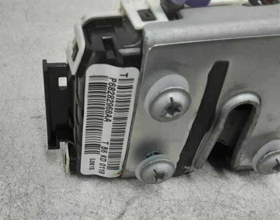 фото №1, Замок кришка багажника задня замок кришки wrangler jl 2018-