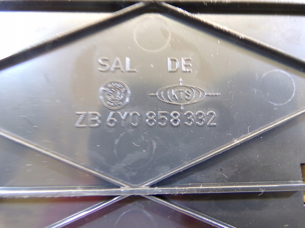 фото №7, Бардачок консоли панели приборной панели skoda superb 1 i 6y0858332