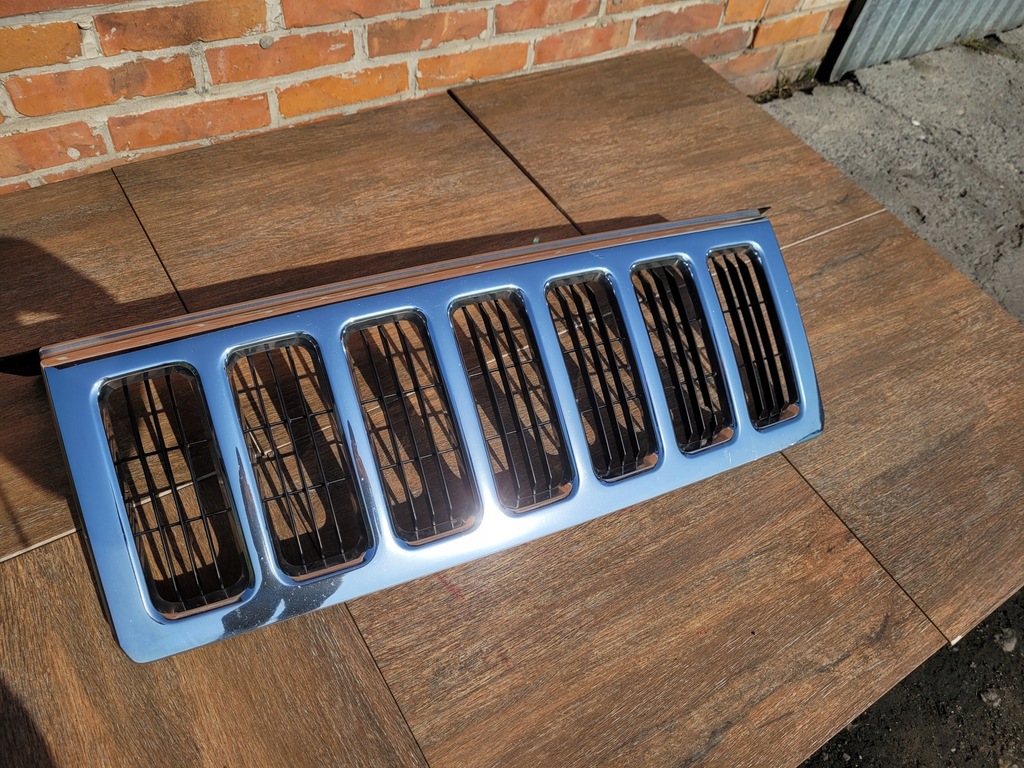 фото №1, Jeep commander 5-10r xk решётка радиатора решётка радиатора хром