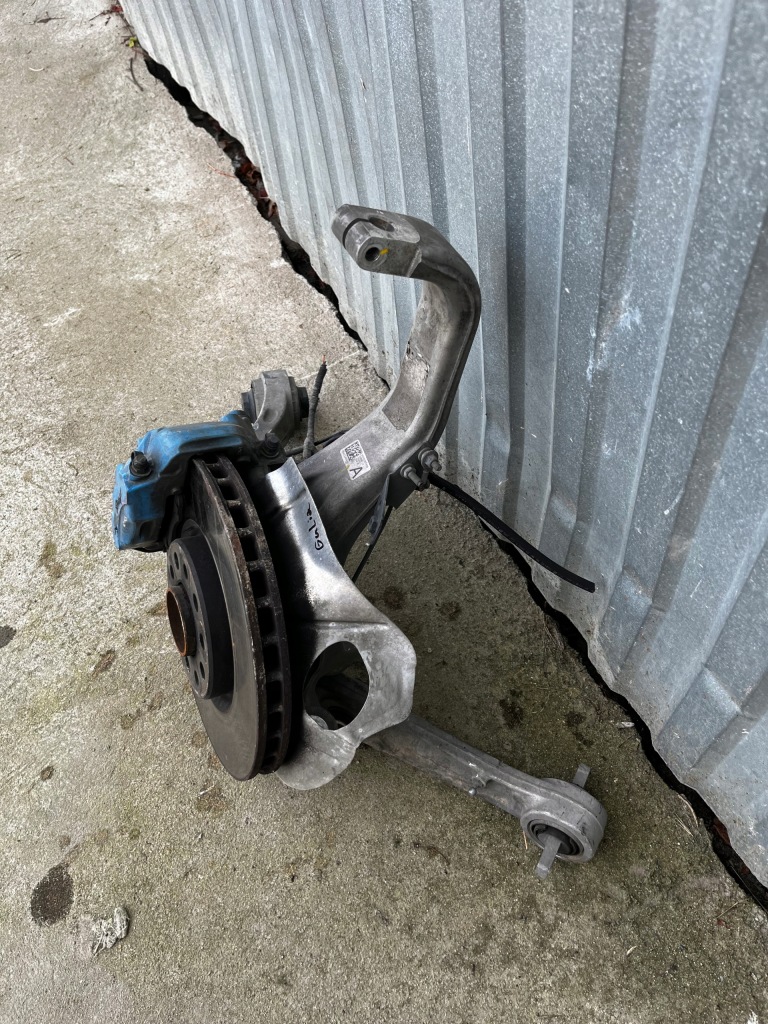 фото №3, Поворотний кулак правий перед передня права giulia rwd 00505397420 комплектна