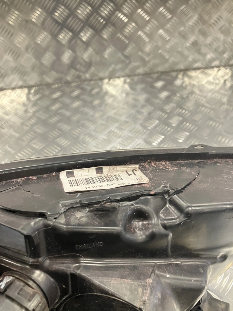 фото №3, Лампа фара левый перед uk ford ranger 19- jb3j-19e015-aa