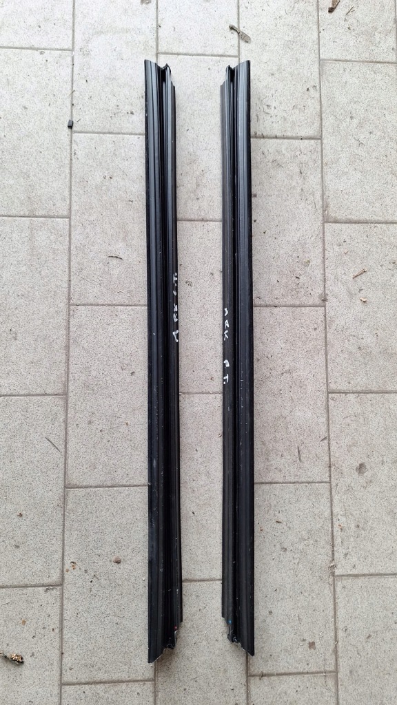 Купить Молдинг уплотнитель стекло задняя правый левый renault arkana