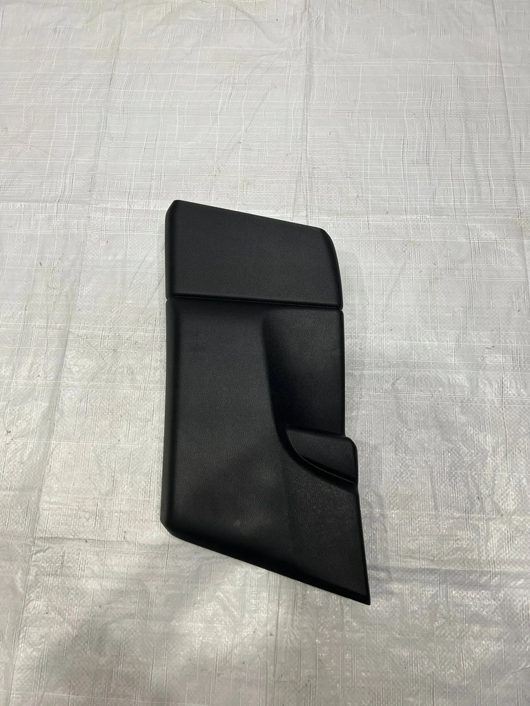 фото №1, Maserati levante защита стойка среднего 670040376