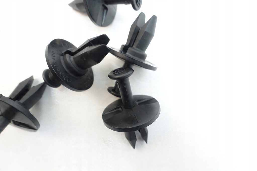 фото №6, Клипса бампера chevrolet camaro firebird 5973400