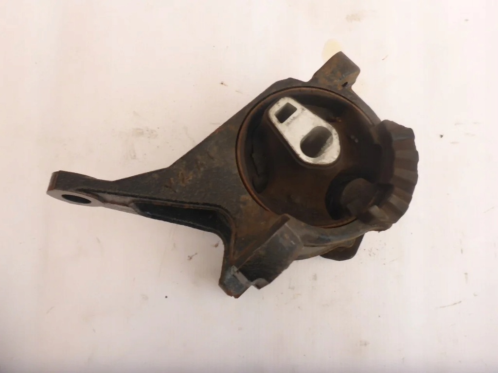 фото №1, Кронштейн подушка mazda 3 iii bm 13- 2.2d skyactiv