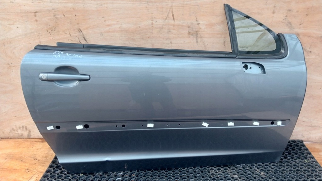 фото №1, Peugeot 207 cabrio дверь перед правый kth