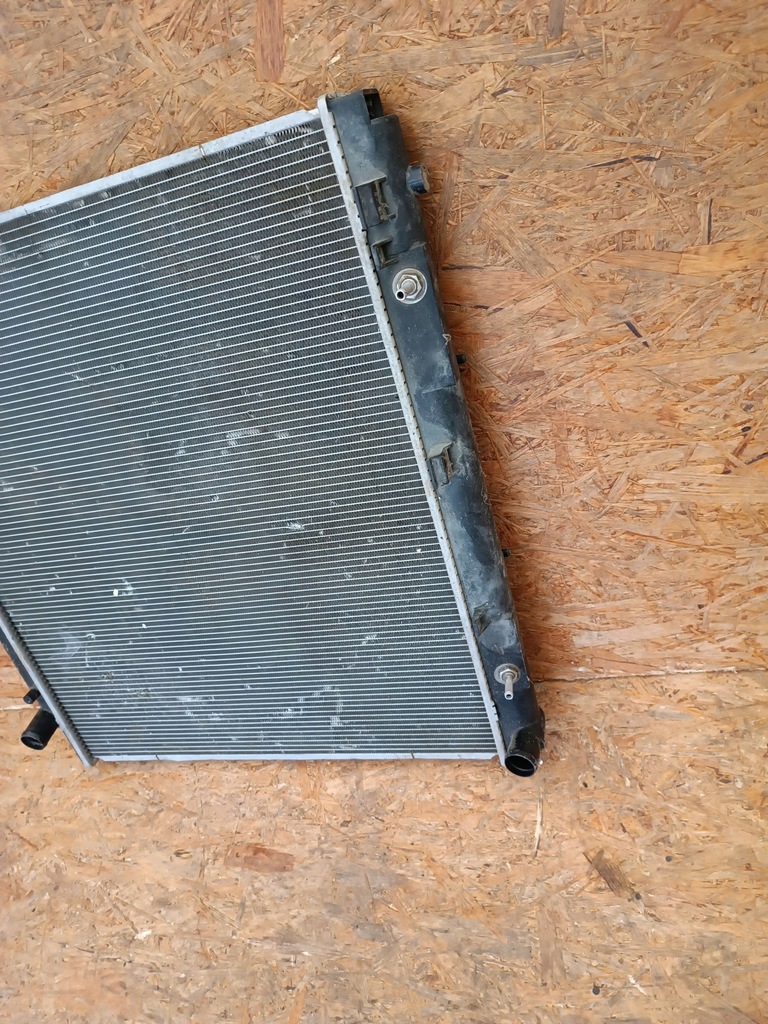 фото №10, Радиатор wody nissan pathfinder navara d40 2005- 2.5dci автоматическая коробка передач 60x70cm