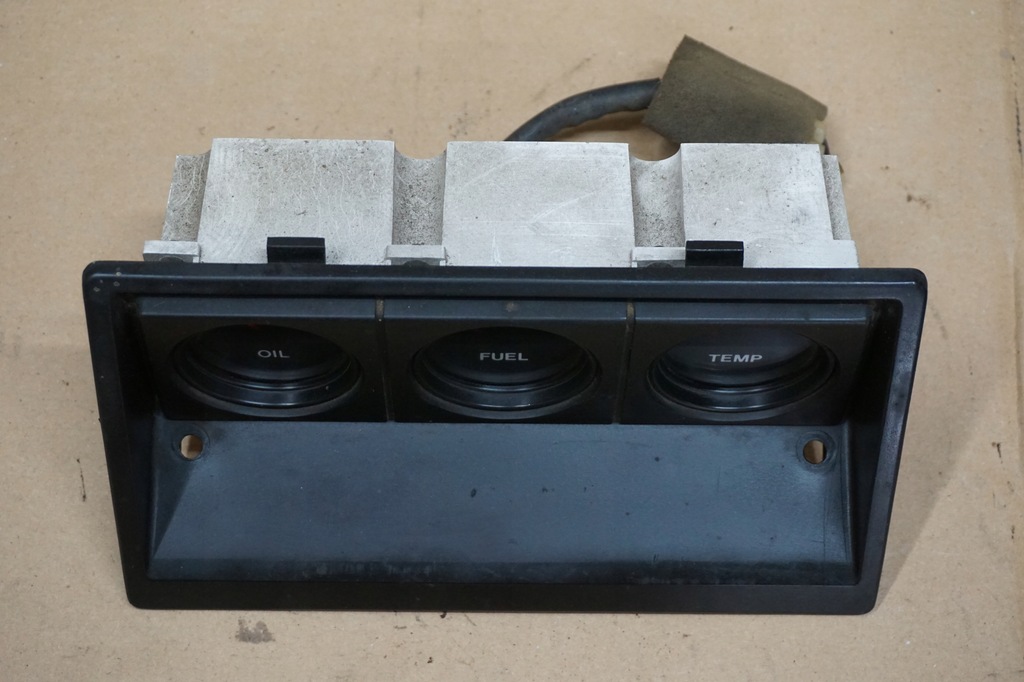 фото №7, Isuzu trooper приладова панель прилади прилади панель 84-91r