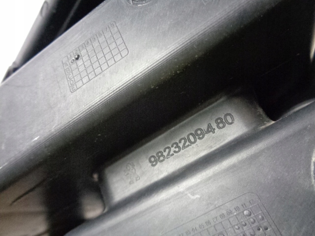 фото №4, Направляющая бампера левый задняя peugeot 208 ii 2022 rok