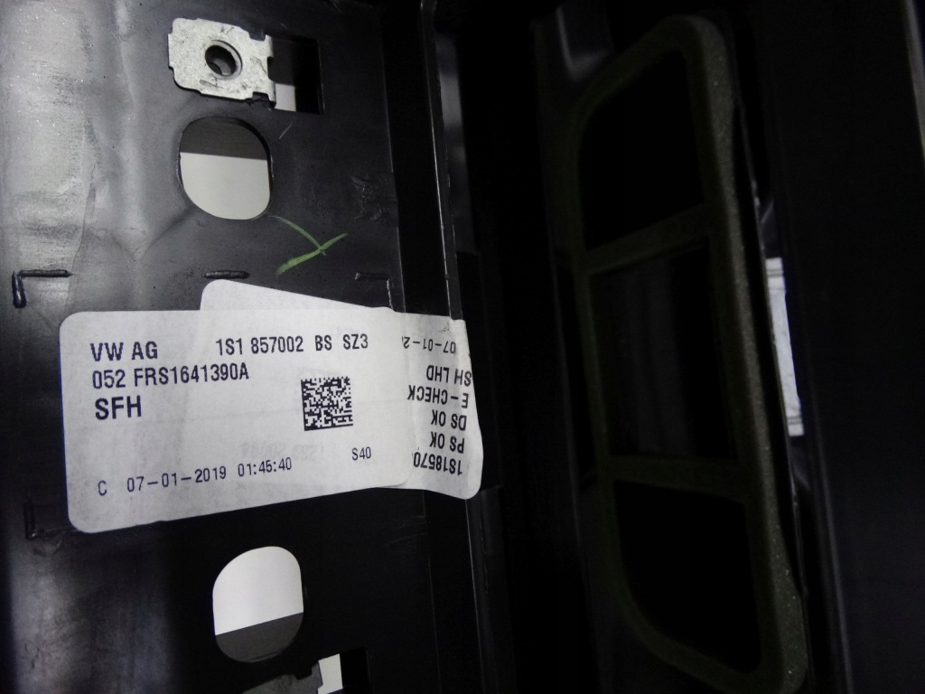 фото №15, Vw up 11-16 1s консоль приборная панель оригинальная nieregenerowana 1s1857002bs