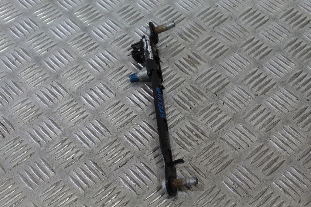 фото №1, Регулювання ременів безпеки stelvio 68102586ab