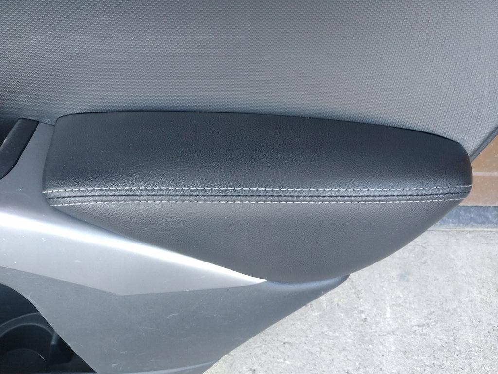 фото №8, Обшивка дверь правый задняя mitsubishi outlander 06-