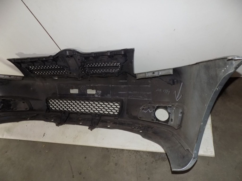 Купить Toyota corolla verso 2 рестайлинг  1f8 бампер перед