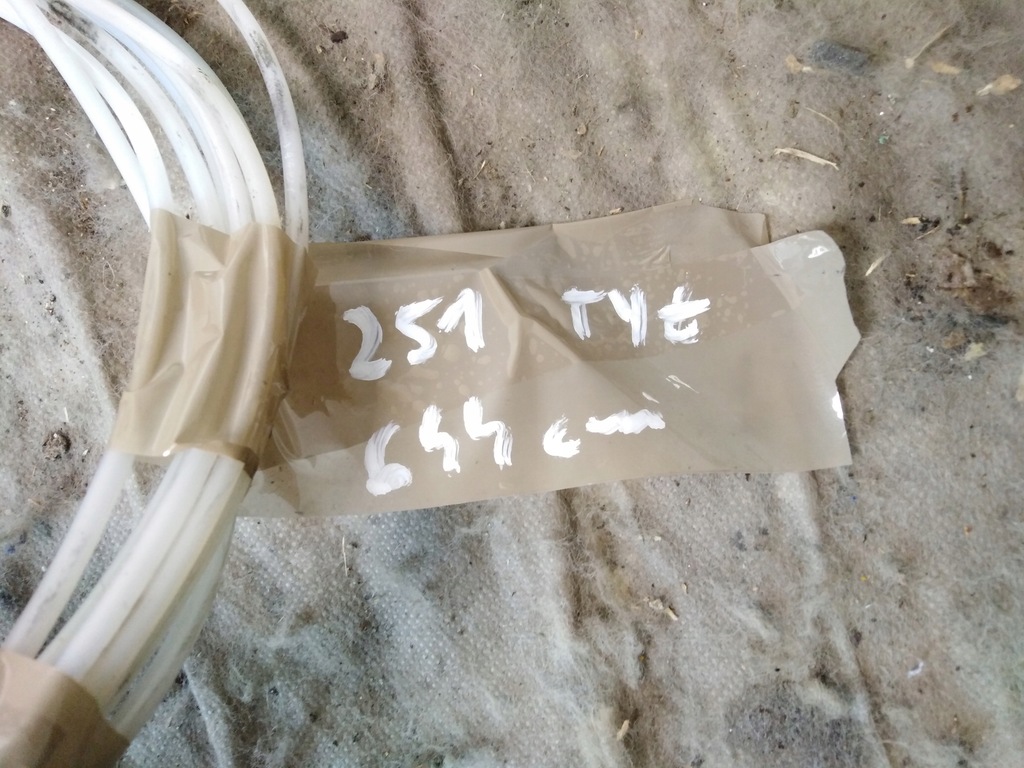 фото №2, Mercedes r w251 3,0 cdi шланг airmatic 644cm задняя