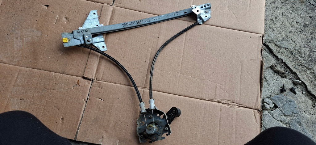 фото №1, Механізм скло правий задня механічна коробка передач peugeot 307 sw