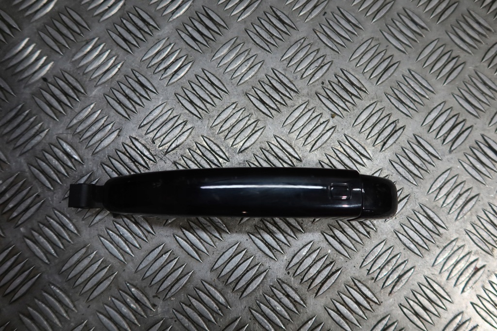 фото №1, Ручка двері правий перед audi a1 8x 8t0837205a