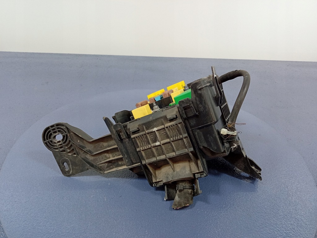 фото №4, Peugeot 301 коробка запобіжників pcfpp00048