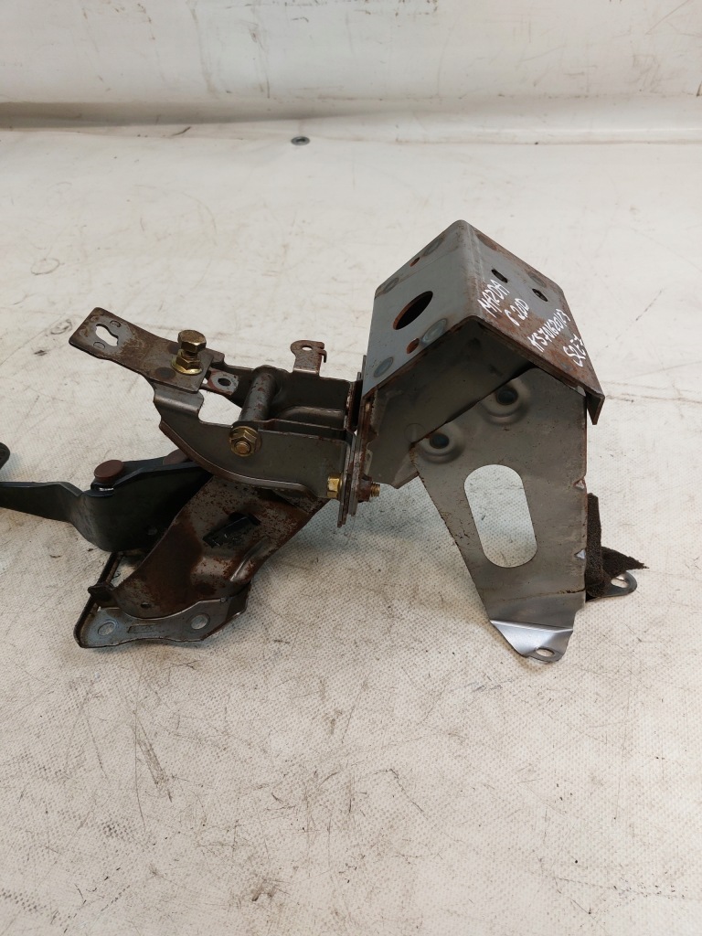 фото №2, Педаль тормоза основание mazda 6 i 2.0d