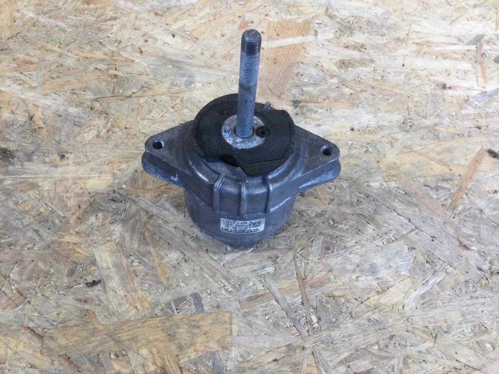 фото №1, Подушка двигуна ліва panamera 970 94837505704