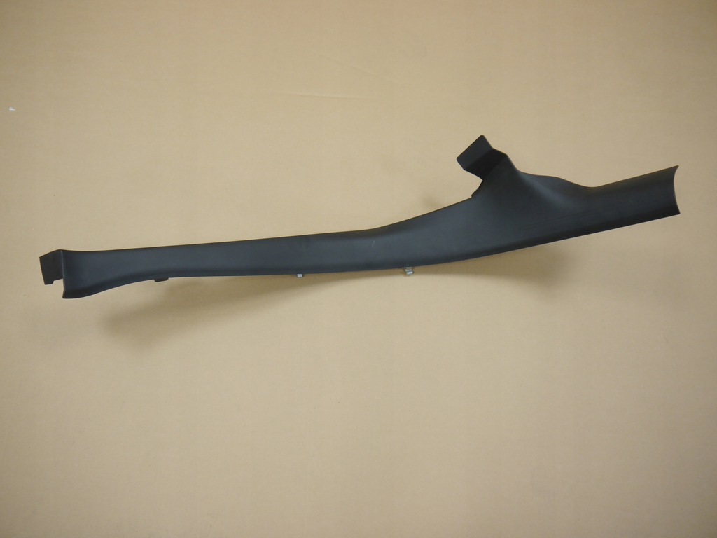 фото №1, Обшивка порог audi оригинальный номер 8t8867768a