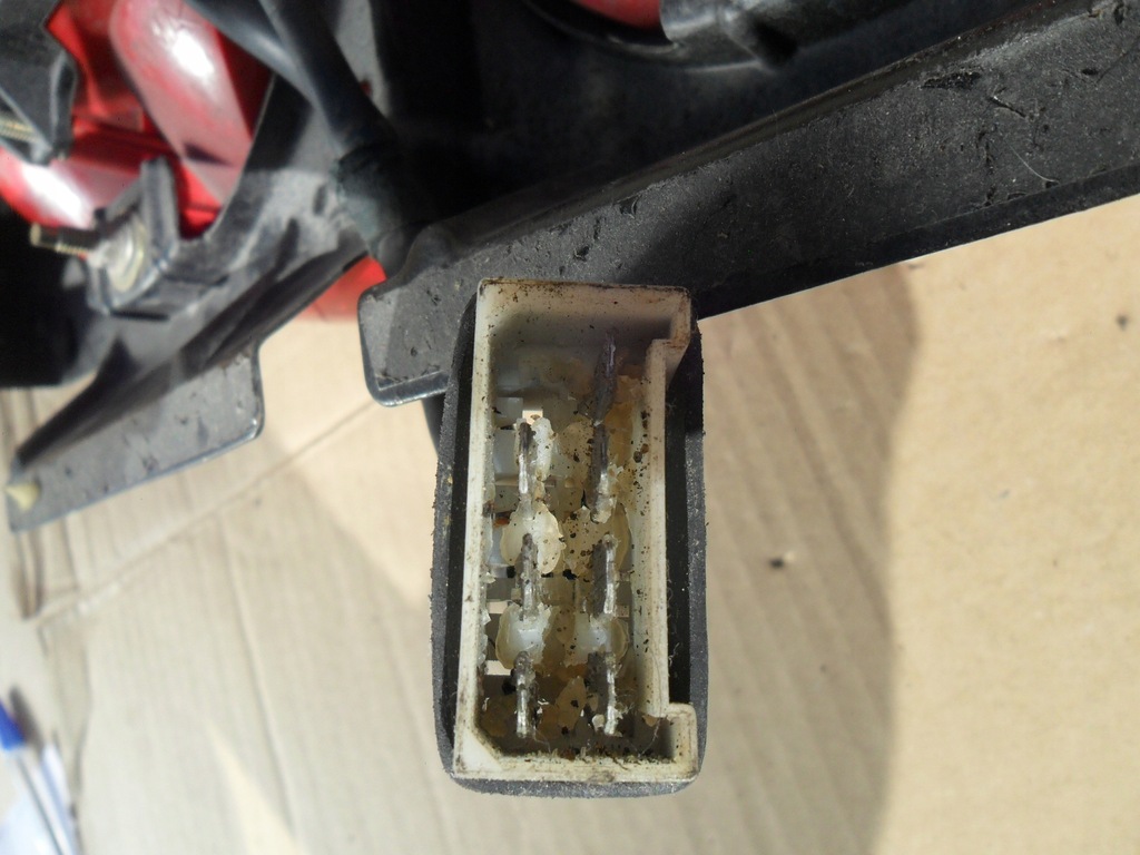 фото №16, Ferrari лампа задняя задняя левая