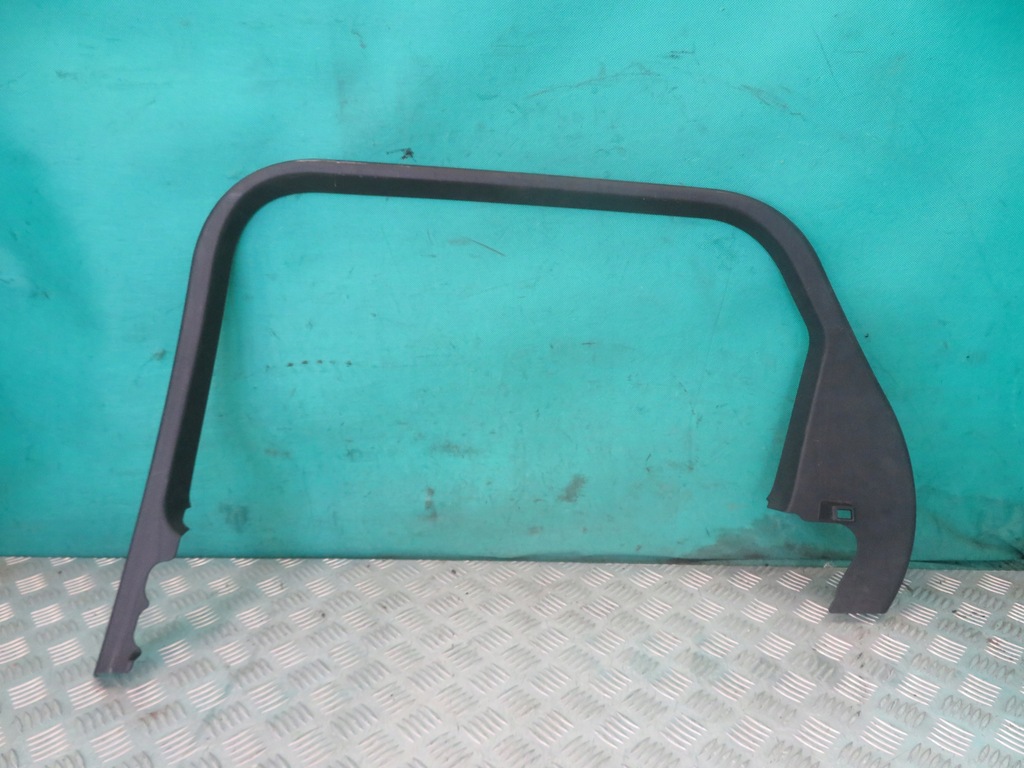 фото №1, Прокладка молдинг рамка дверь правый задняя land rover velar l560 22r