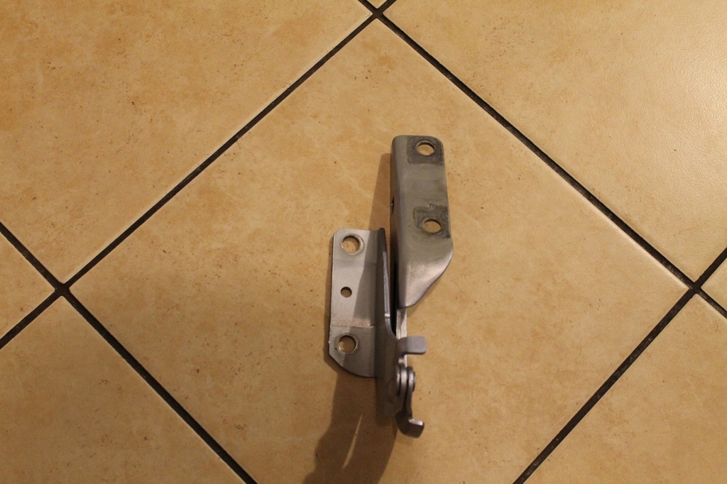 фото №4, Петля капот правый левый outlander iii